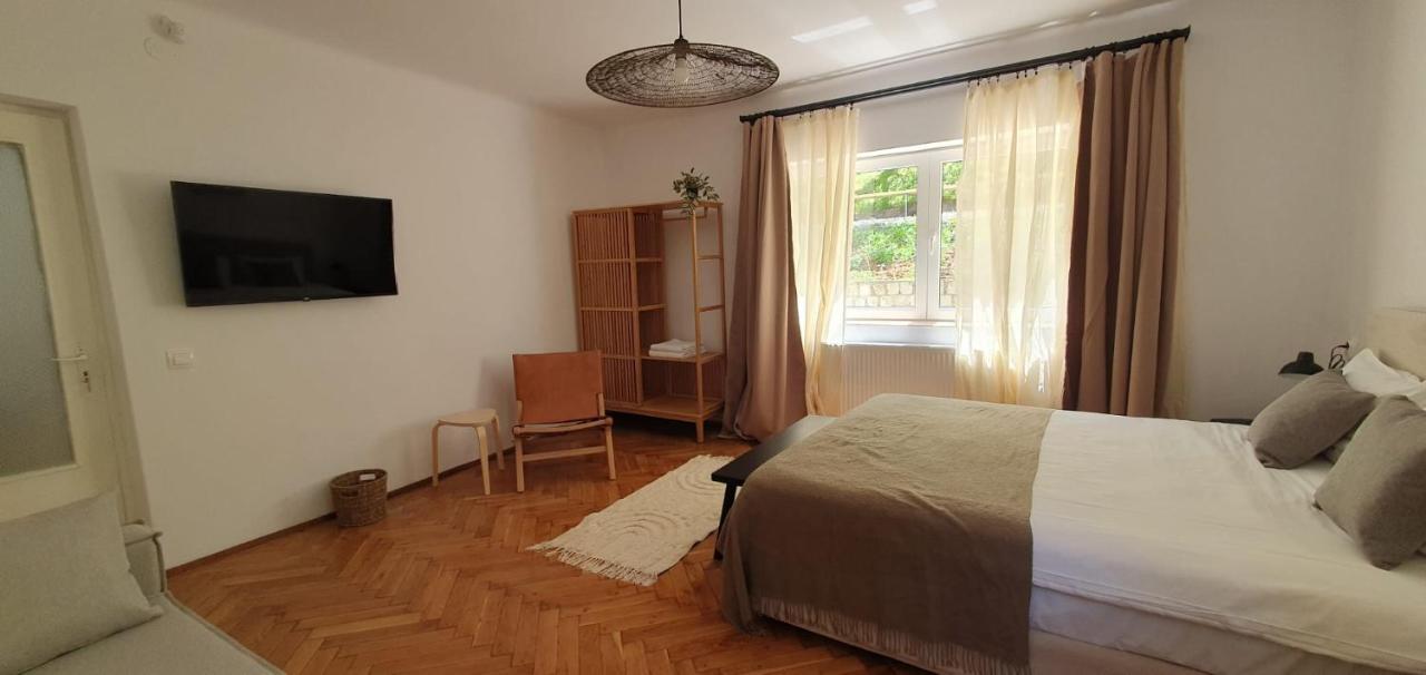 The Pines Serviced Apartments Braşov Exterior foto